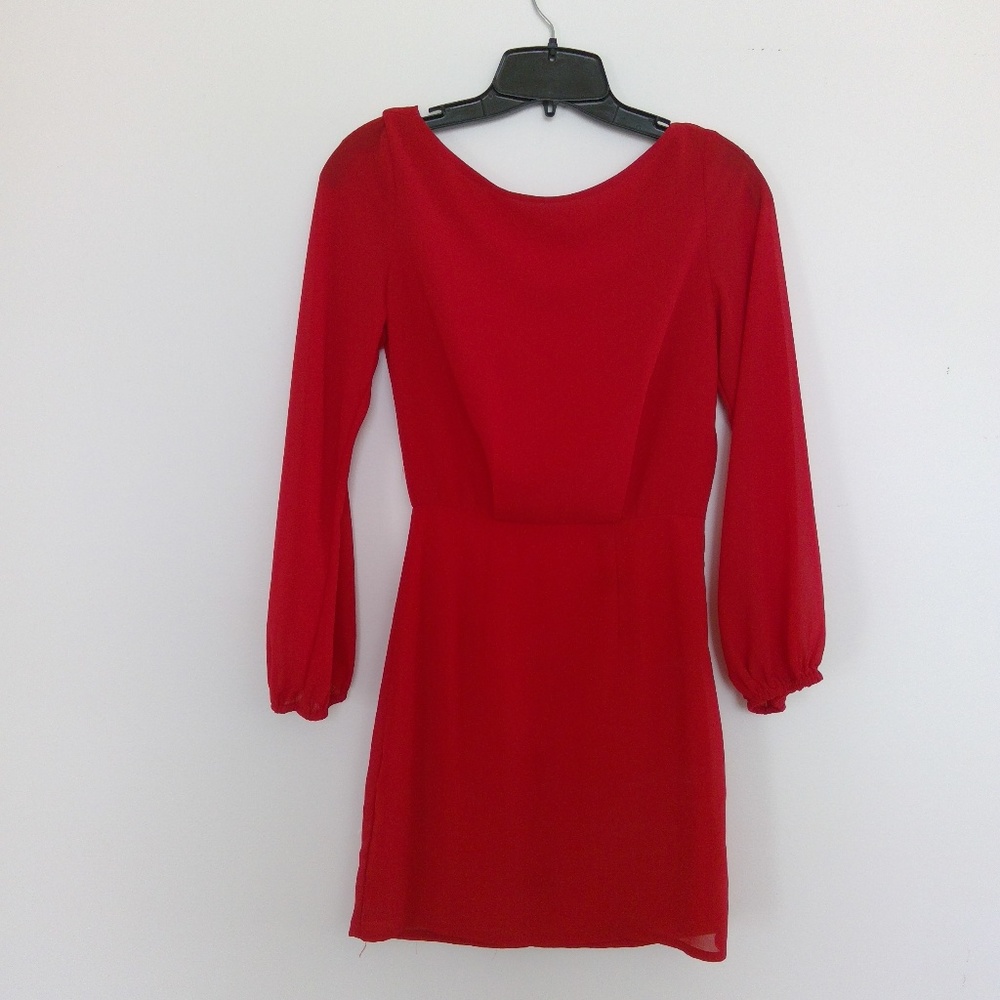 Mid sleeves fitted red dress